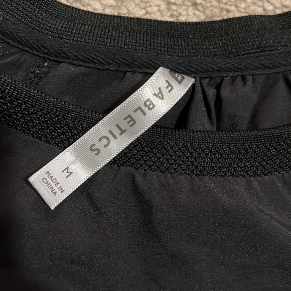 Fabletics Pullover - Picture 2 of 6